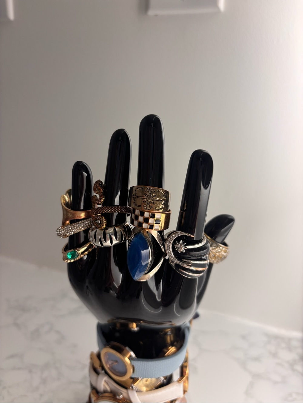 Assorted Fashion Rings - Picture 6 of 7